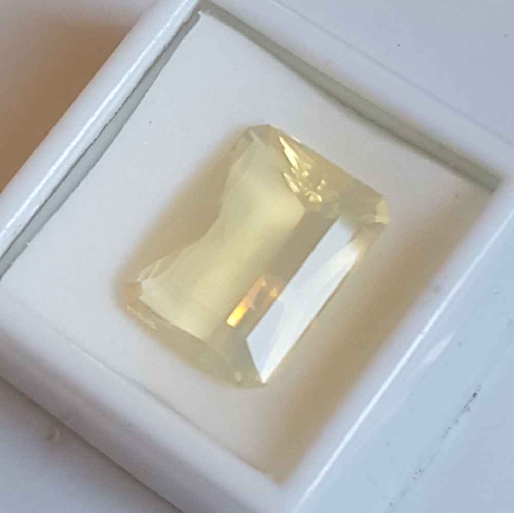 BRAZILIAN FIRE 17.02 CT